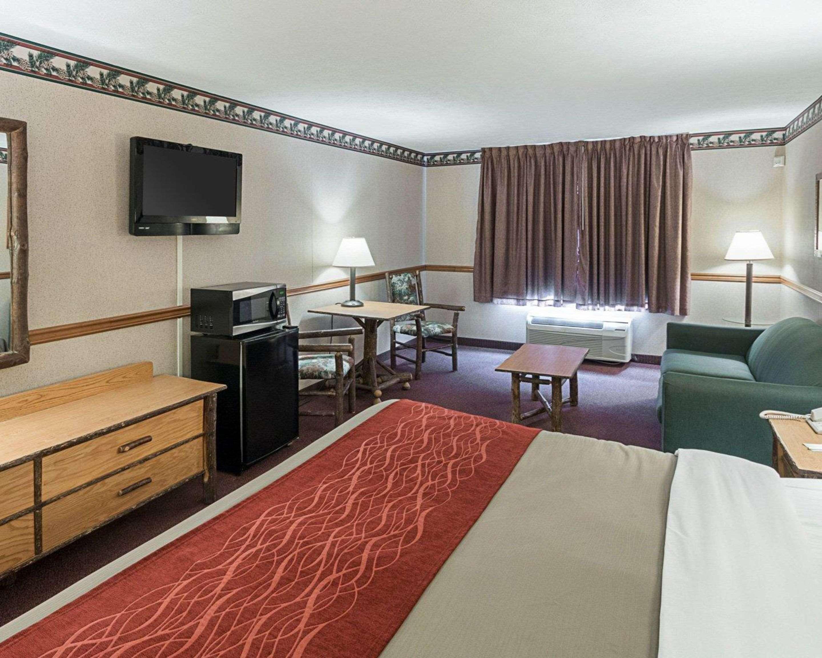 Quality Inn & Suites Big Stone Gap Ngoại thất bức ảnh